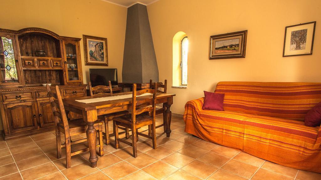 Agriturismo Podere Valdo Гаворрано Номер фото
