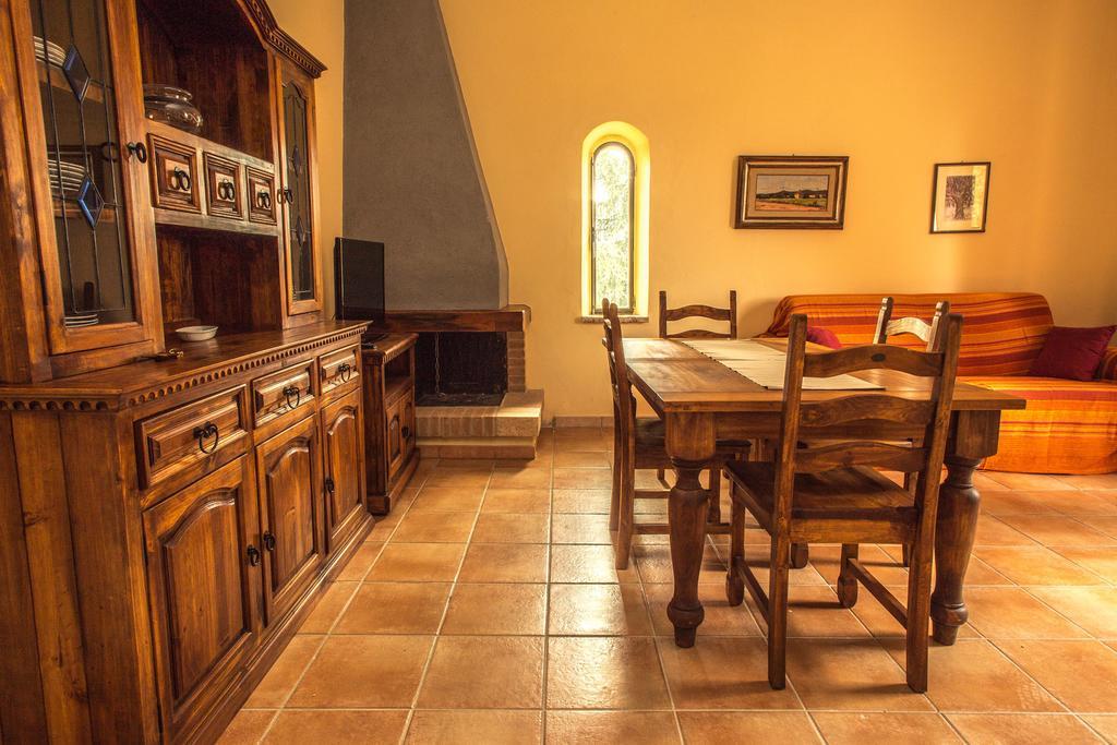 Agriturismo Podere Valdo Гаворрано Номер фото