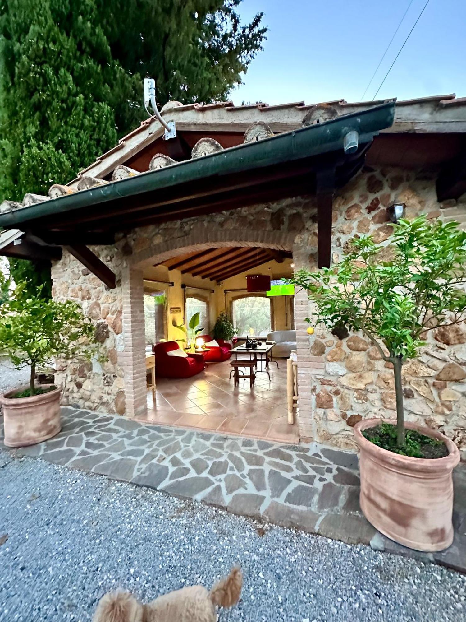 Agriturismo Podere Valdo Гаворрано Экстерьер фото