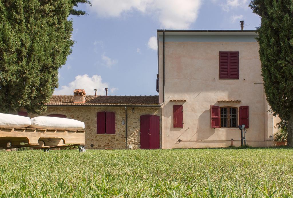 Agriturismo Podere Valdo Гаворрано Экстерьер фото