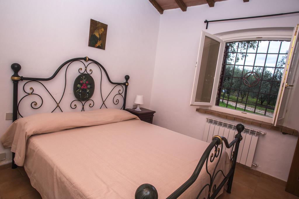 Agriturismo Podere Valdo Гаворрано Экстерьер фото