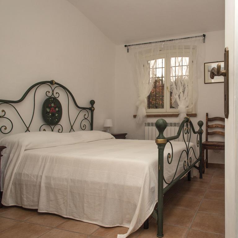 Agriturismo Podere Valdo Гаворрано Экстерьер фото