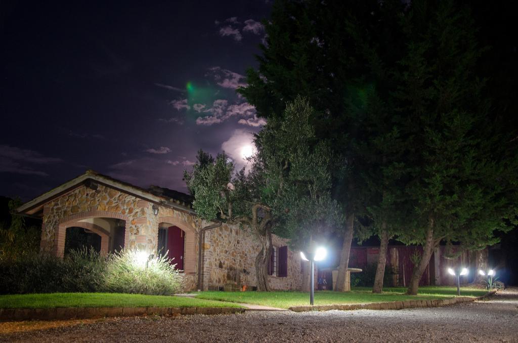 Agriturismo Podere Valdo Гаворрано Номер фото